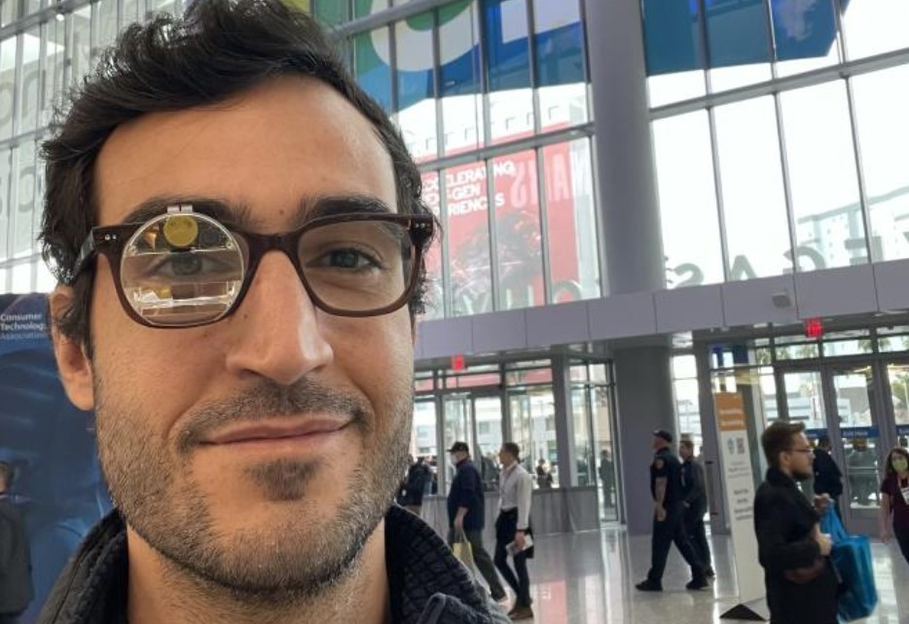 Open Source Display-Monocle met un microOLED juste devant votre œil