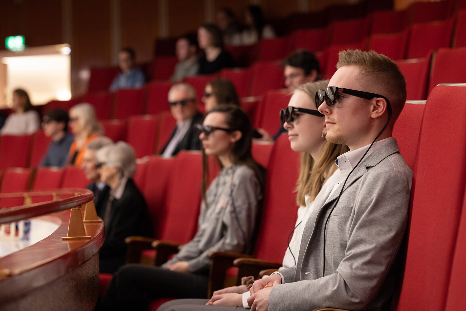 Le projet pilote de Deutsche Oper am Rhein utilise des lunettes d'opéra AR