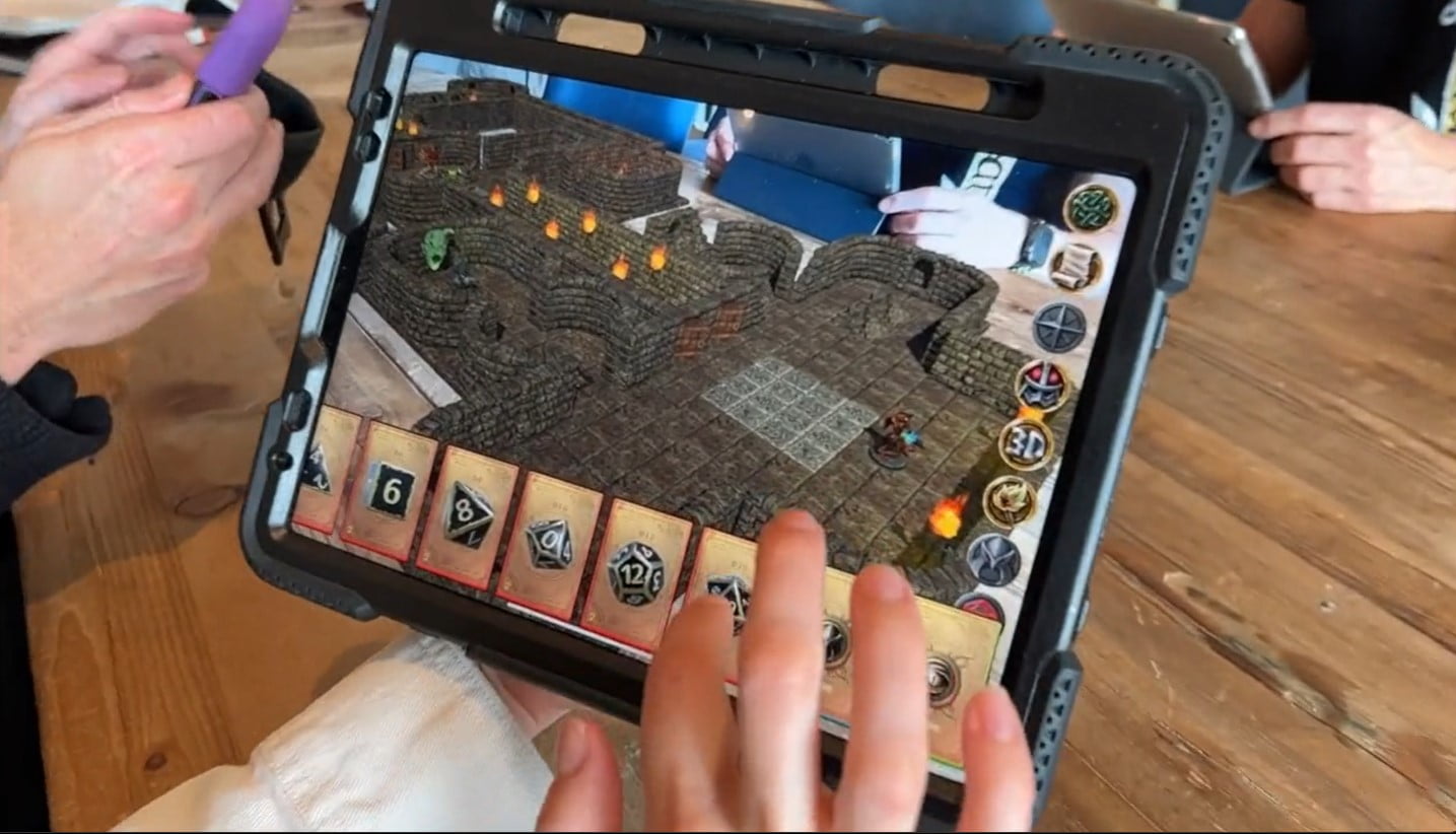 Annonce de la plate-forme de table ARcana pour le casque AR
