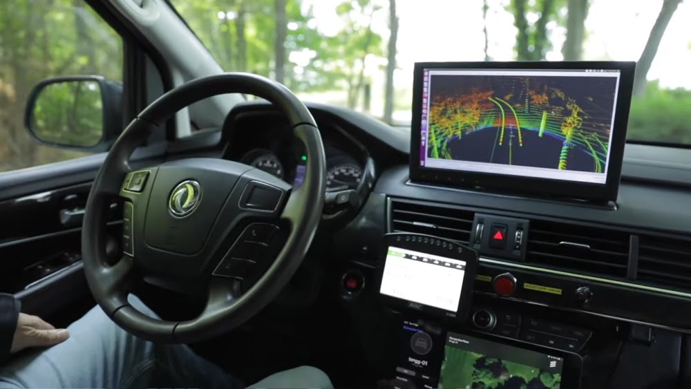 Comment la réalité virtuelle améliore la sécurité des voitures autonomes