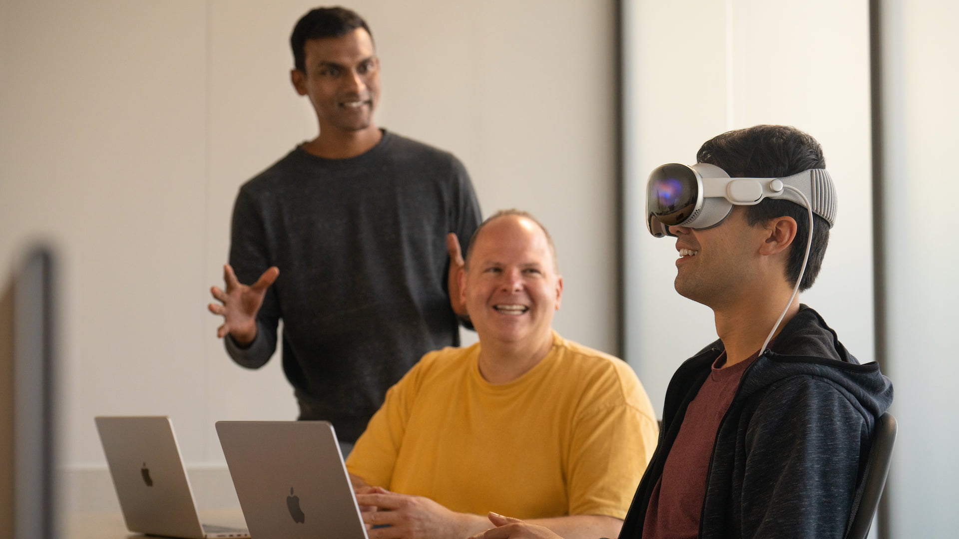 Comment les développeurs réagissent à Apple Vision Pro