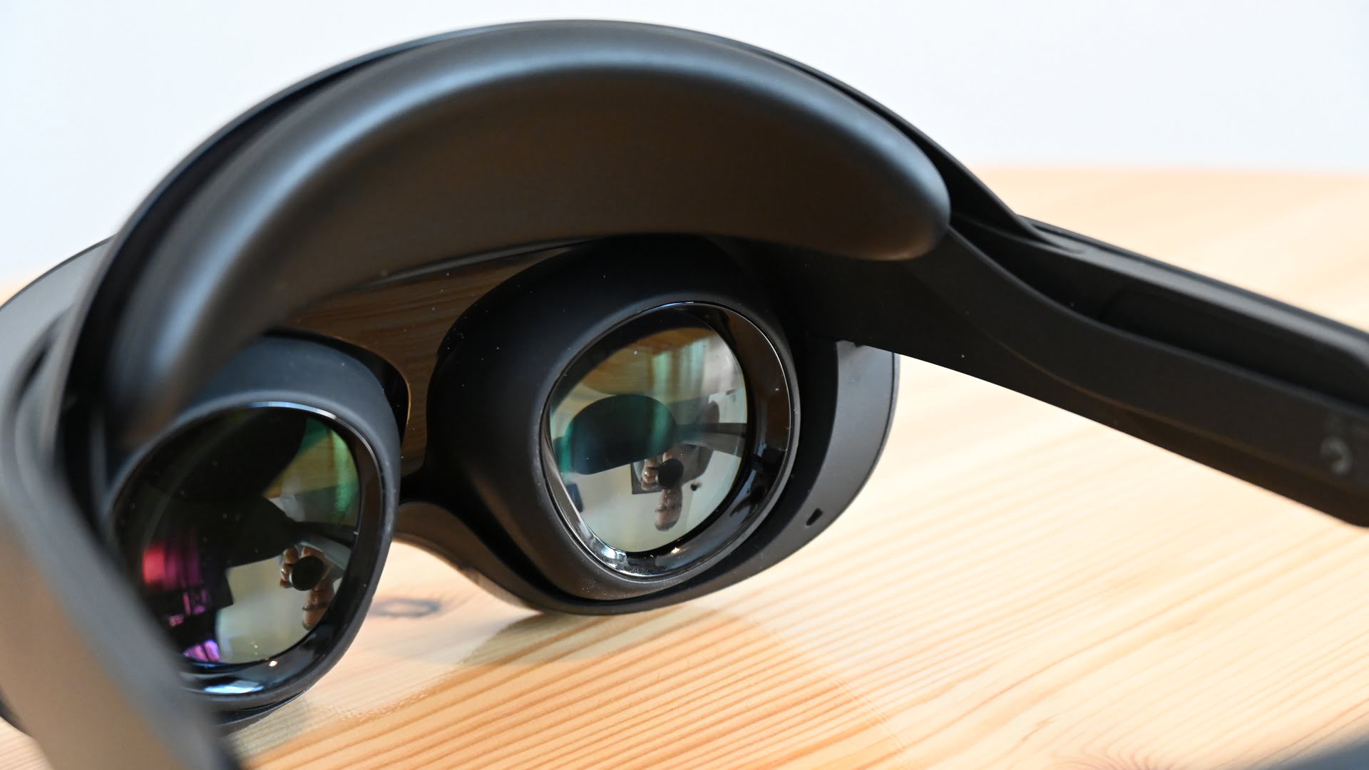 Le suivi oculaire sera un jour standard sur les casques Quest, déclare Meta CTO