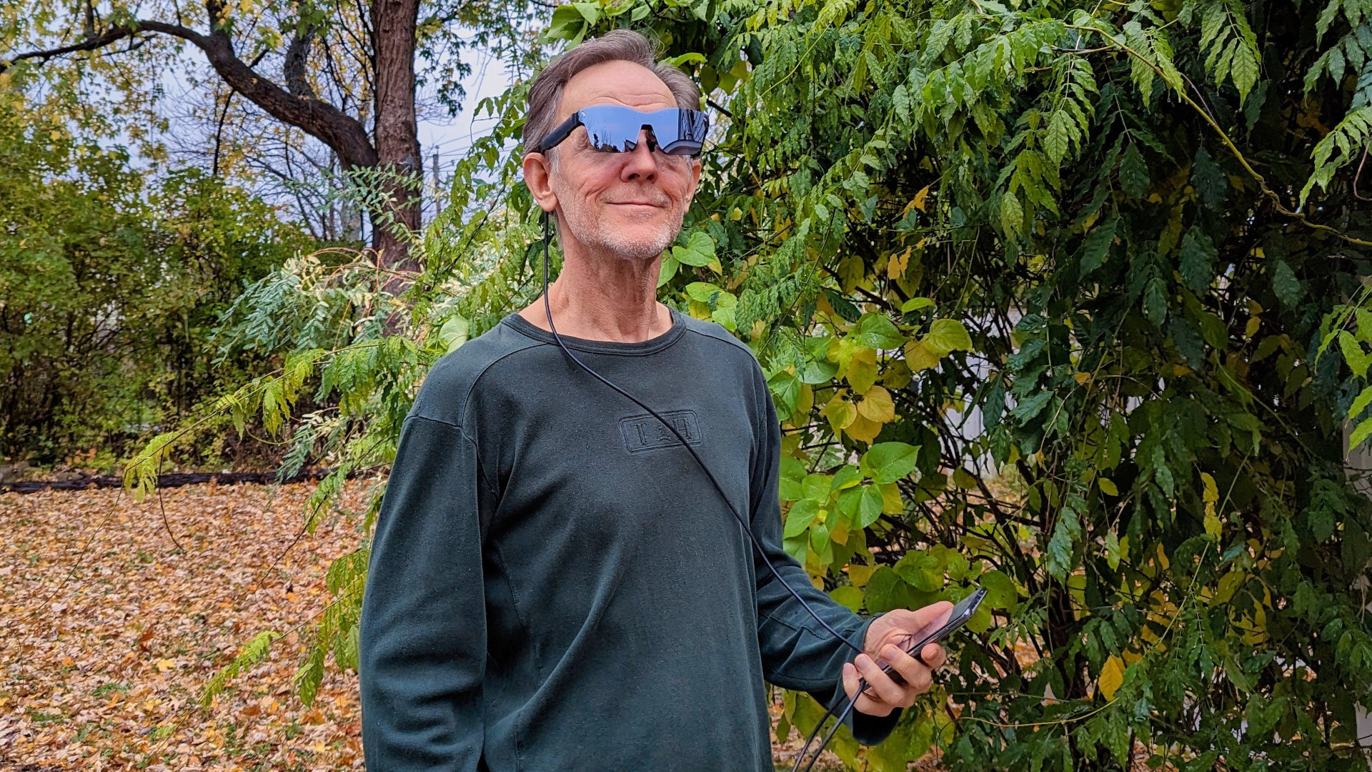 Pratique avec les lunettes intelligentes RayNeo Air 2 de TCL, plus légères et plus lumineuses