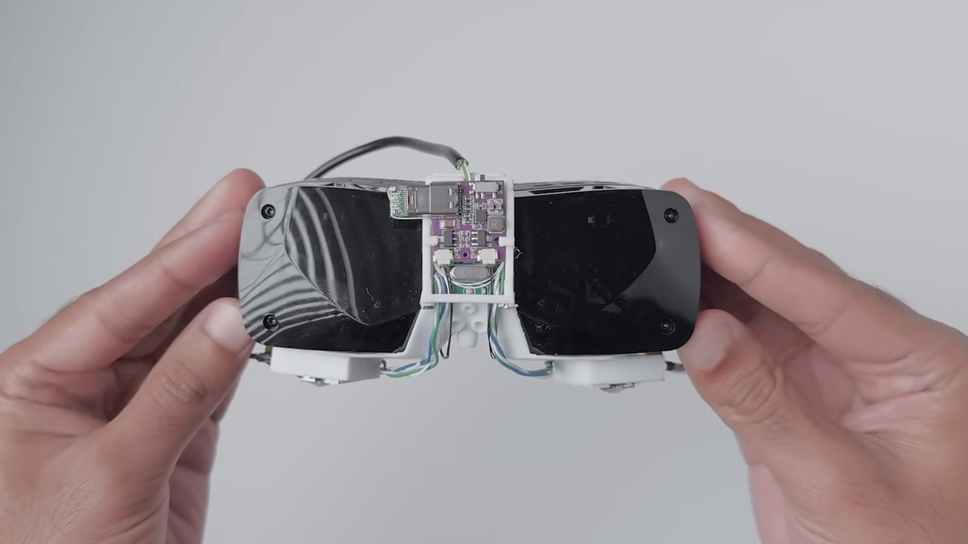 Le casque Bigscreen Beyond VR pourrait bénéficier d’un module complémentaire de suivi oculaire