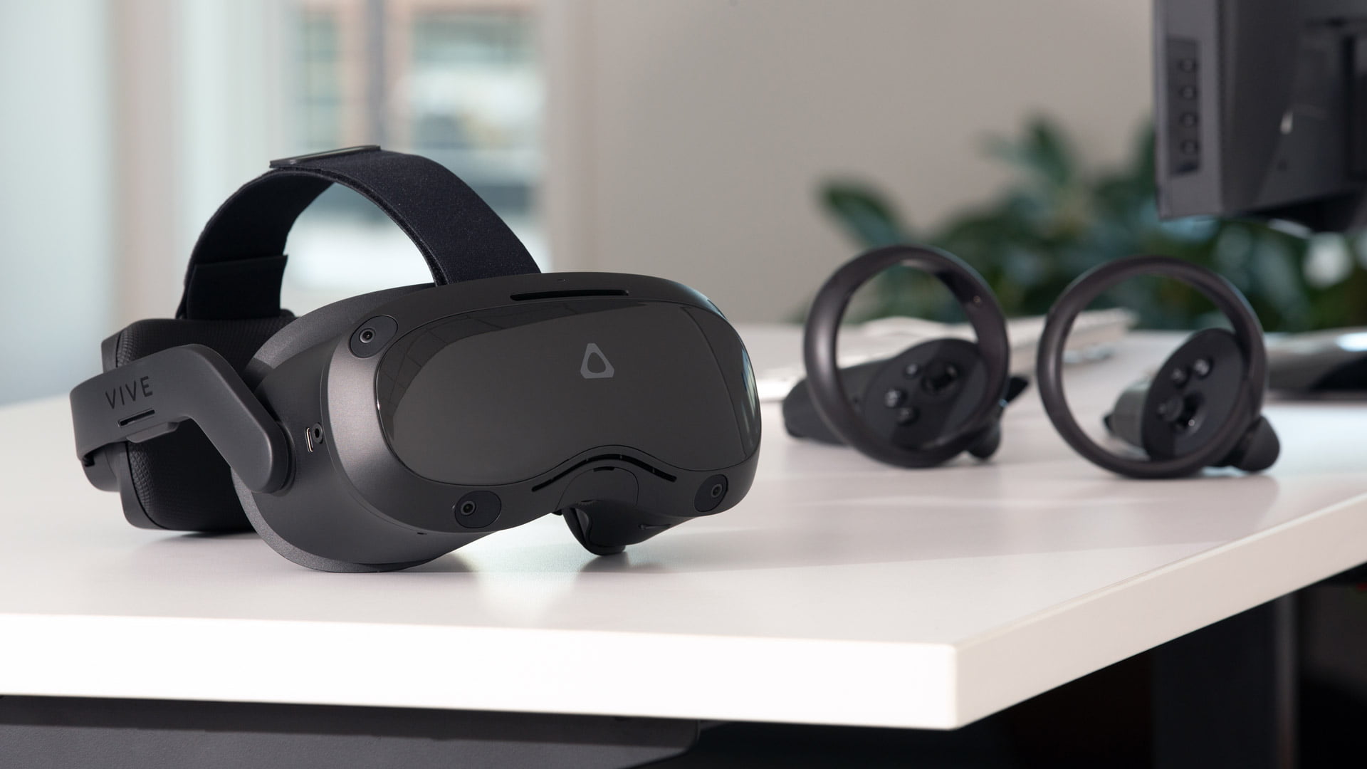 Astronautes à bord du train ISS avec casques VR