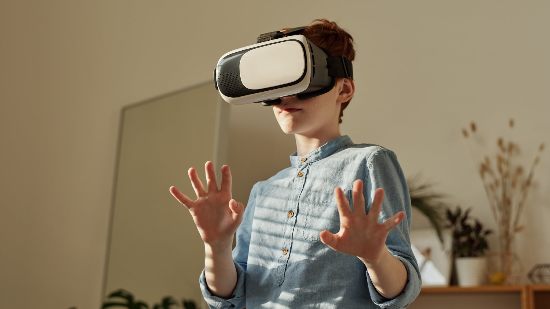 Les enfants gèrent mieux la réalité virtuelle que les adultes, découvre une nouvelle étude