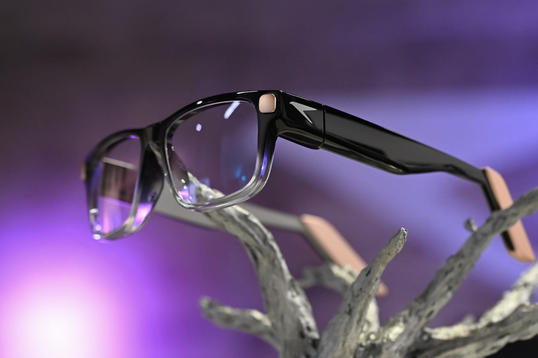 Annonce des lunettes intelligentes Raven Prism avec une batterie unique remplaçable à chaud