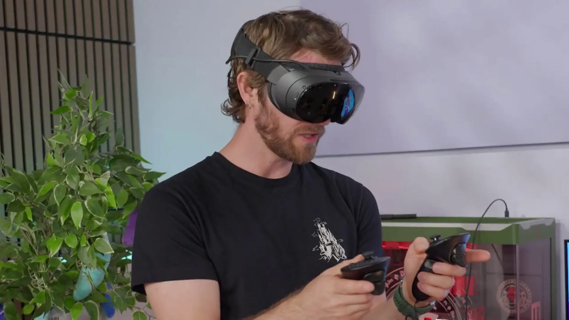 Linus Tech Tips Unboxing du Steam Frame et fuites des premières impressions avant le lancement officiel