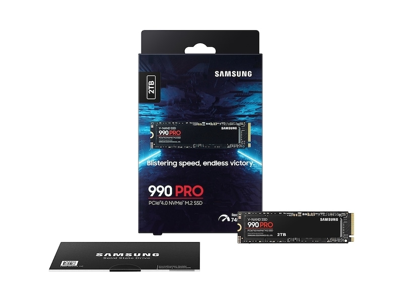 SSD Samsung 990 PRO 2 To présenté avec son emballage de vente au détail.